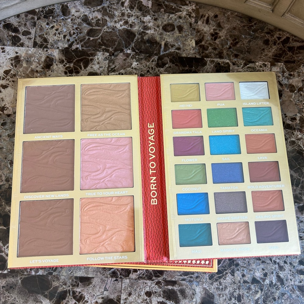 💄Disney Revolution Moana Eyeshadow Palette - Picture 4 of 8